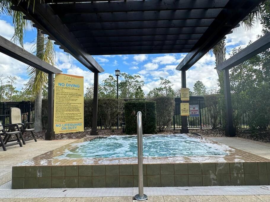 Cozy & Elegant 4Br Enchanted Townhouse - 1 Mile To Disney With Resort Pool, Gym, & Jacuzzi Орландо Екстер'єр фото