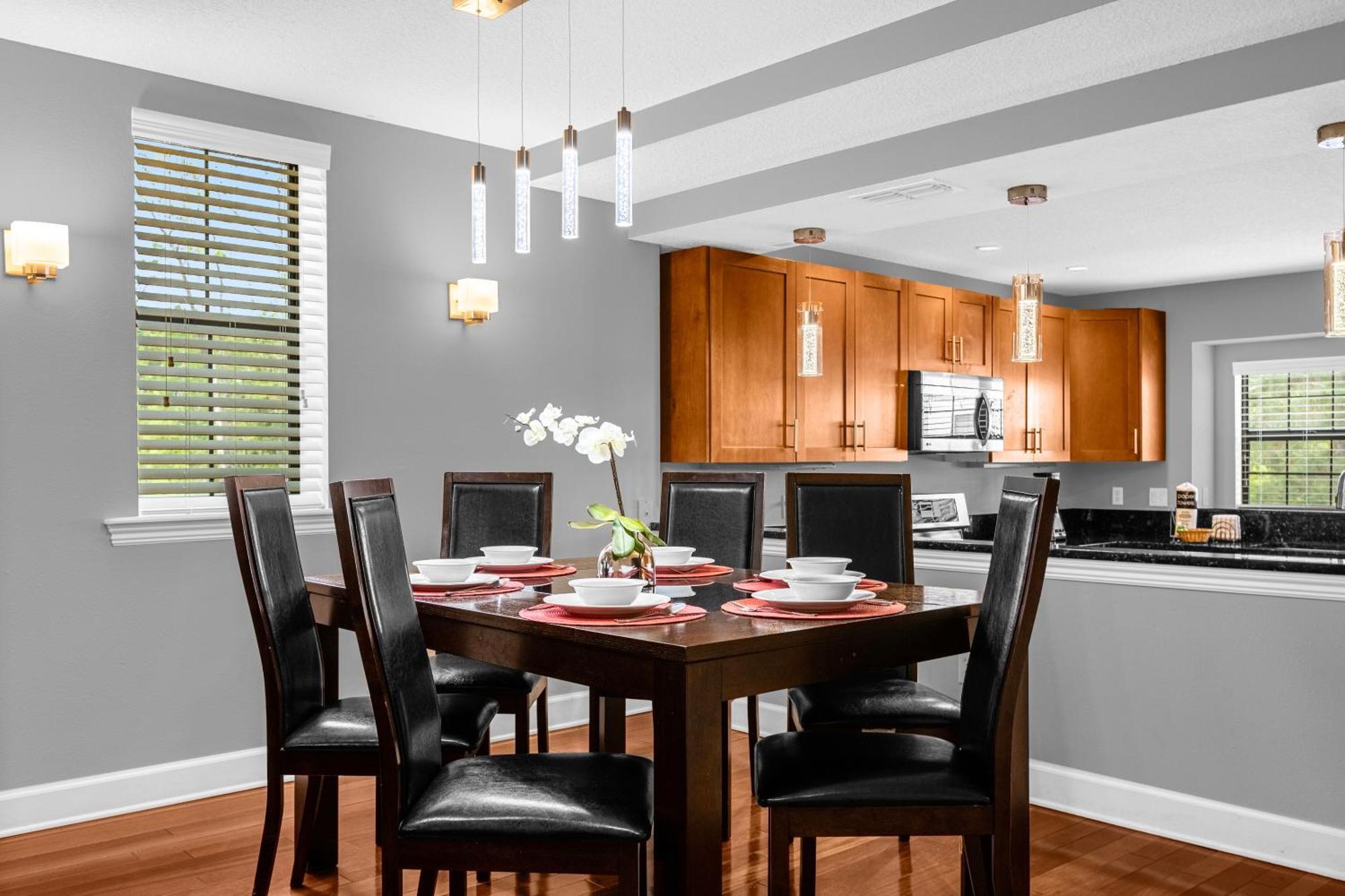 Cozy & Elegant 4Br Enchanted Townhouse - 1 Mile To Disney With Resort Pool, Gym, & Jacuzzi Орландо Екстер'єр фото