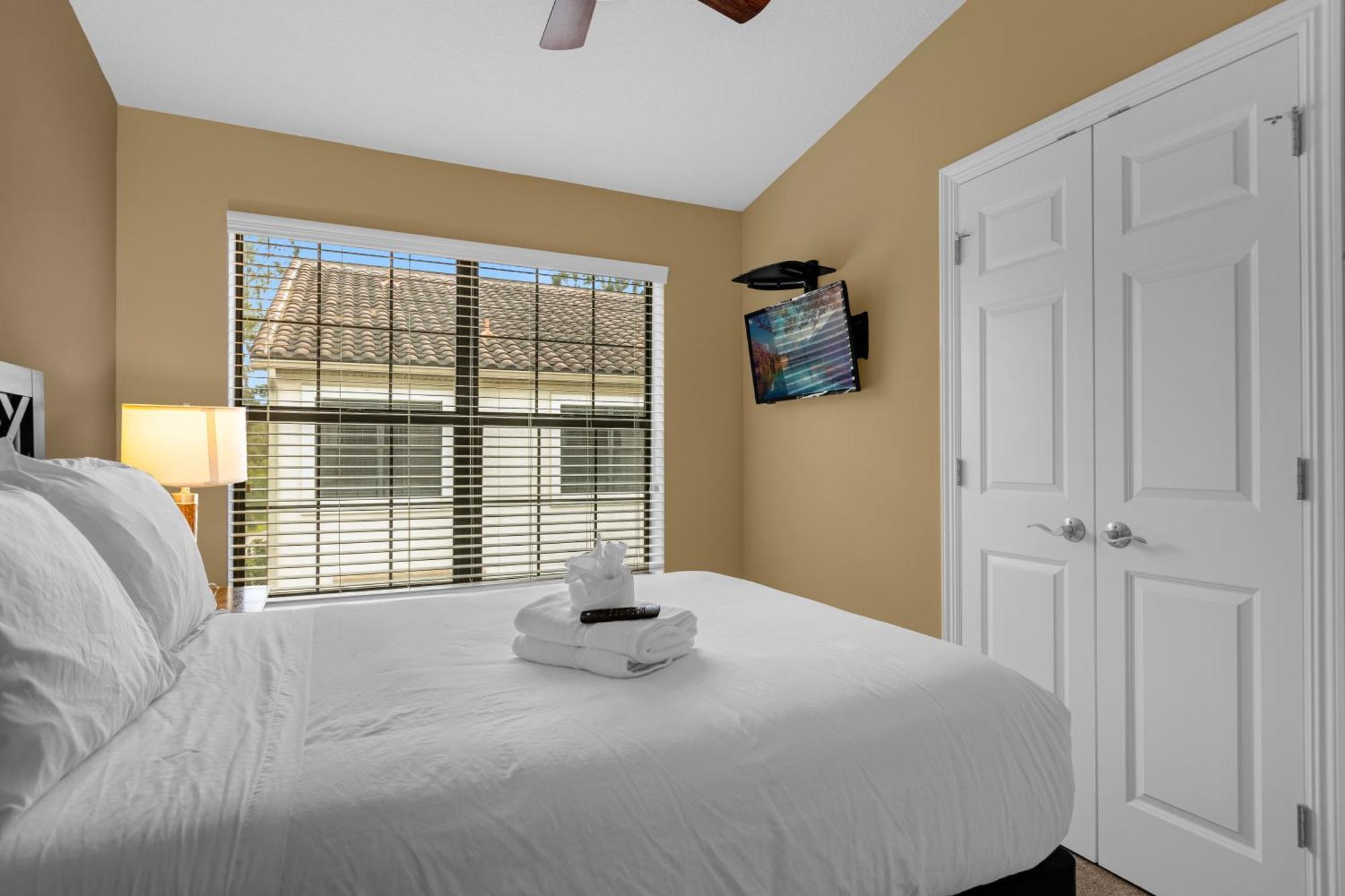 Cozy & Elegant 4Br Enchanted Townhouse - 1 Mile To Disney With Resort Pool, Gym, & Jacuzzi Орландо Екстер'єр фото