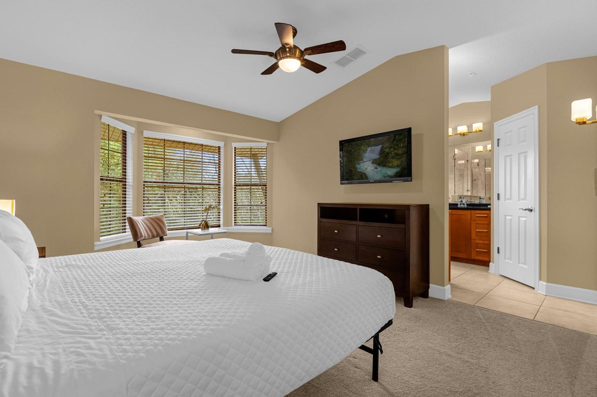 Cozy & Elegant 4Br Enchanted Townhouse - 1 Mile To Disney With Resort Pool, Gym, & Jacuzzi Орландо Екстер'єр фото